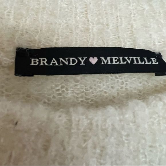 Brandy Melville Milk White Nubby Knit Boxy Sweater - Picture 5 of 7